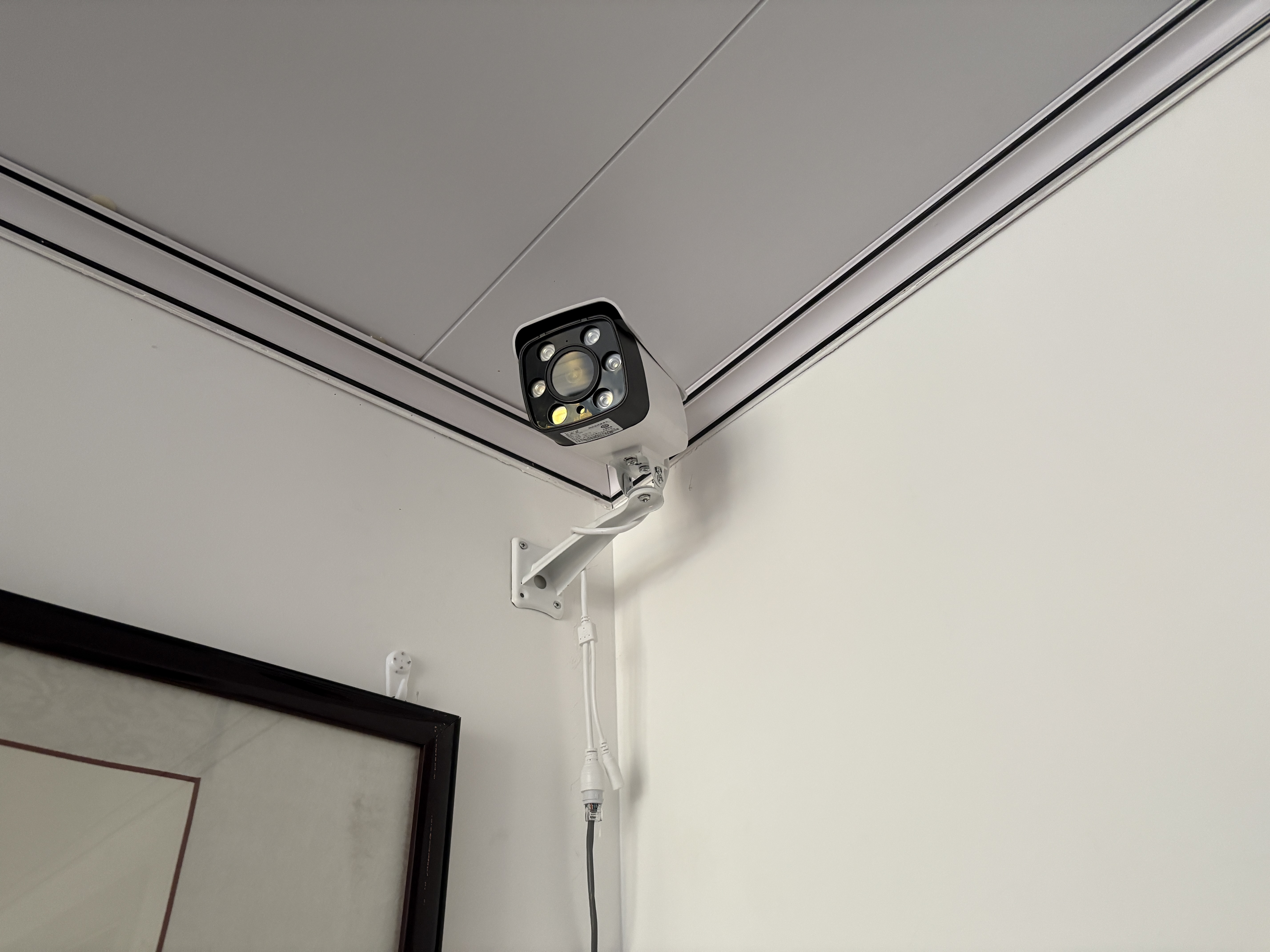 点击放大图片 监控头.JPG